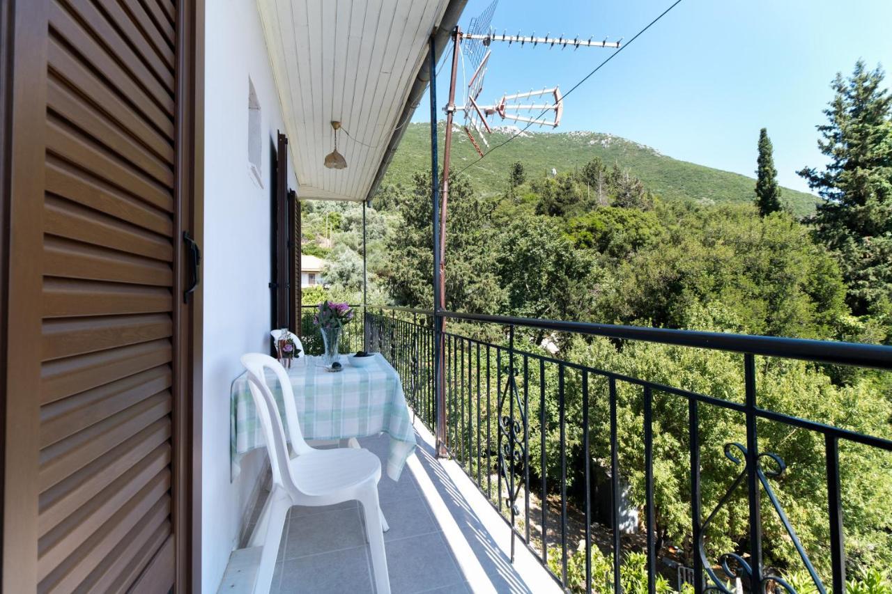 La Olga Apartment Lefkada Sivros Bagian luar foto